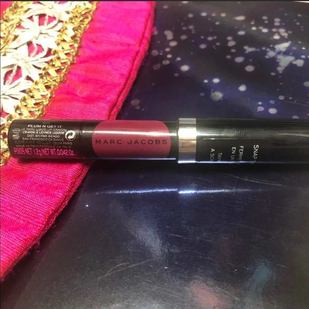 💋Marc Jacobs Liquid Lip Crayon Lipstick + Mascara